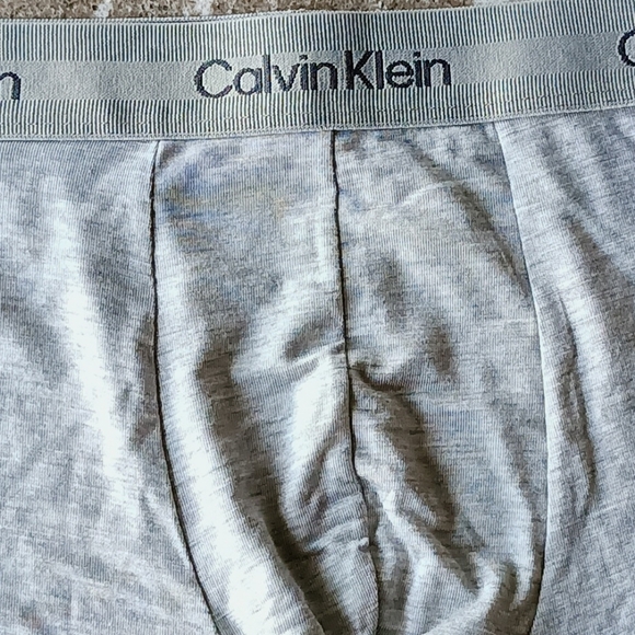 NEW Calvin Klein Men's Ultra Soft Modern Boxer Trunk Underwear Size XL - Picture 3 of 3